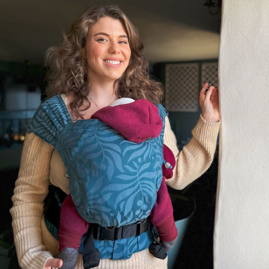Produktfoto der LELIBA Zack Full-Buckle-Trage in Bungi Coralie – ergonomisch & mitwachsend.