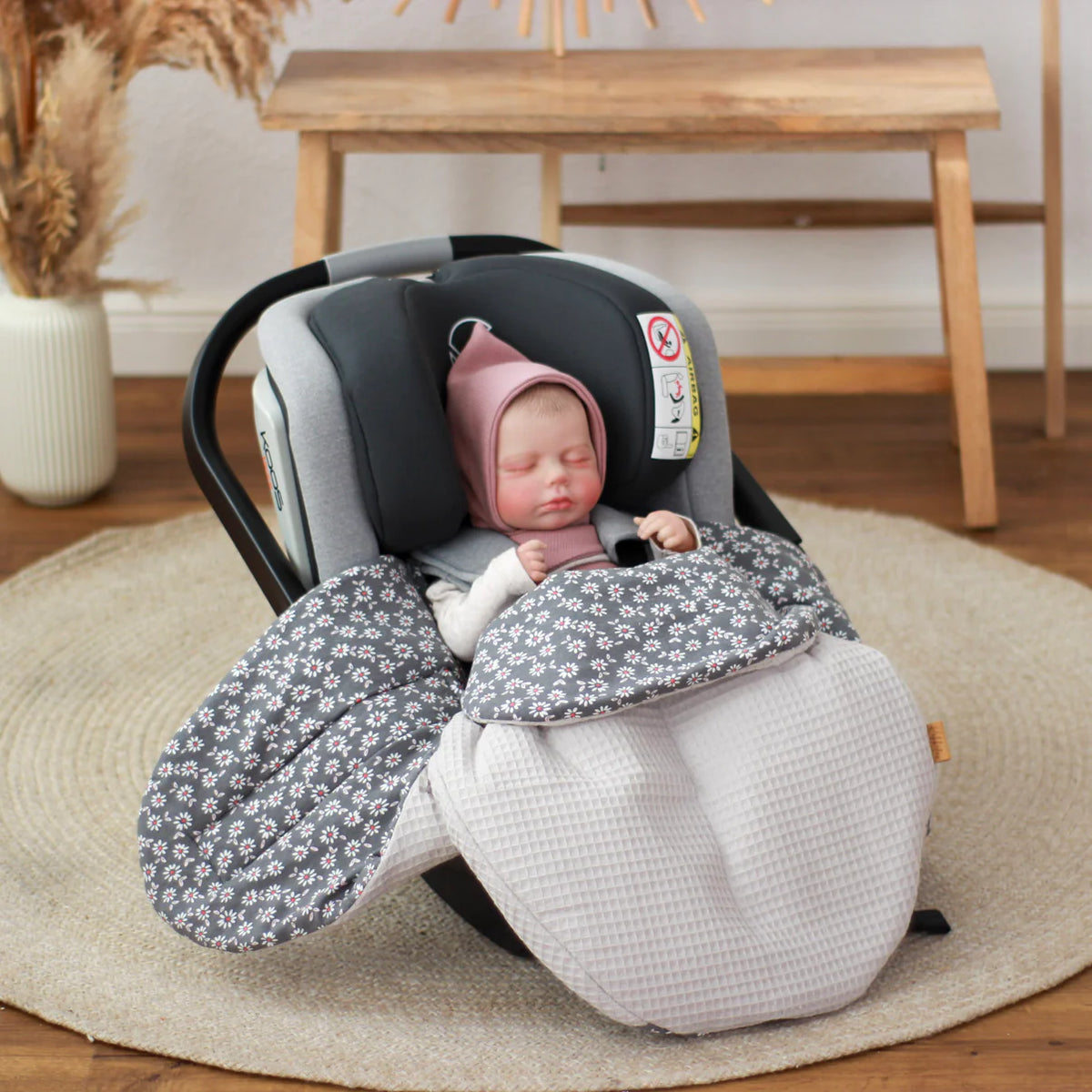 Einschlagdecke für die Babyschale