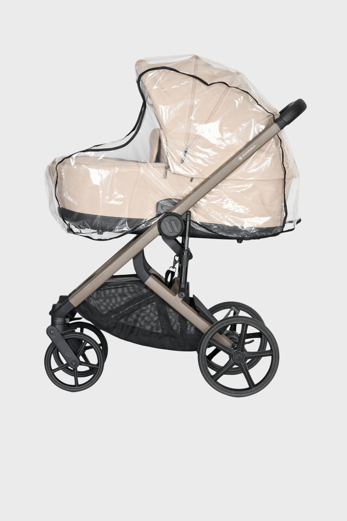 Avionaut Sirius Kinderwagen mit Babywanne und Regenverdeck bei maibee in Berlin und Brandenburg kaufen