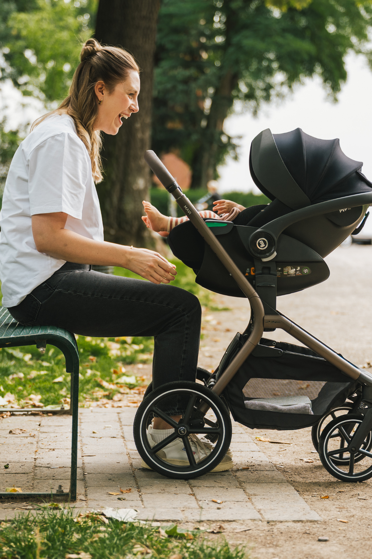 my junior MAVI Kinderwagen mit Babyschale 3in1