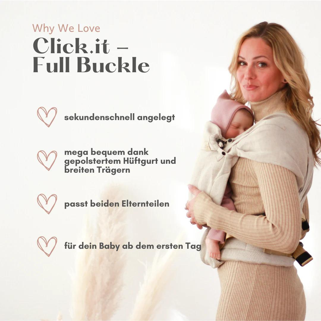 Eltern tragen ihr Baby in der Simpleebaby Click.it Babytrage  – ergonomisch und bequem ab Geburt.